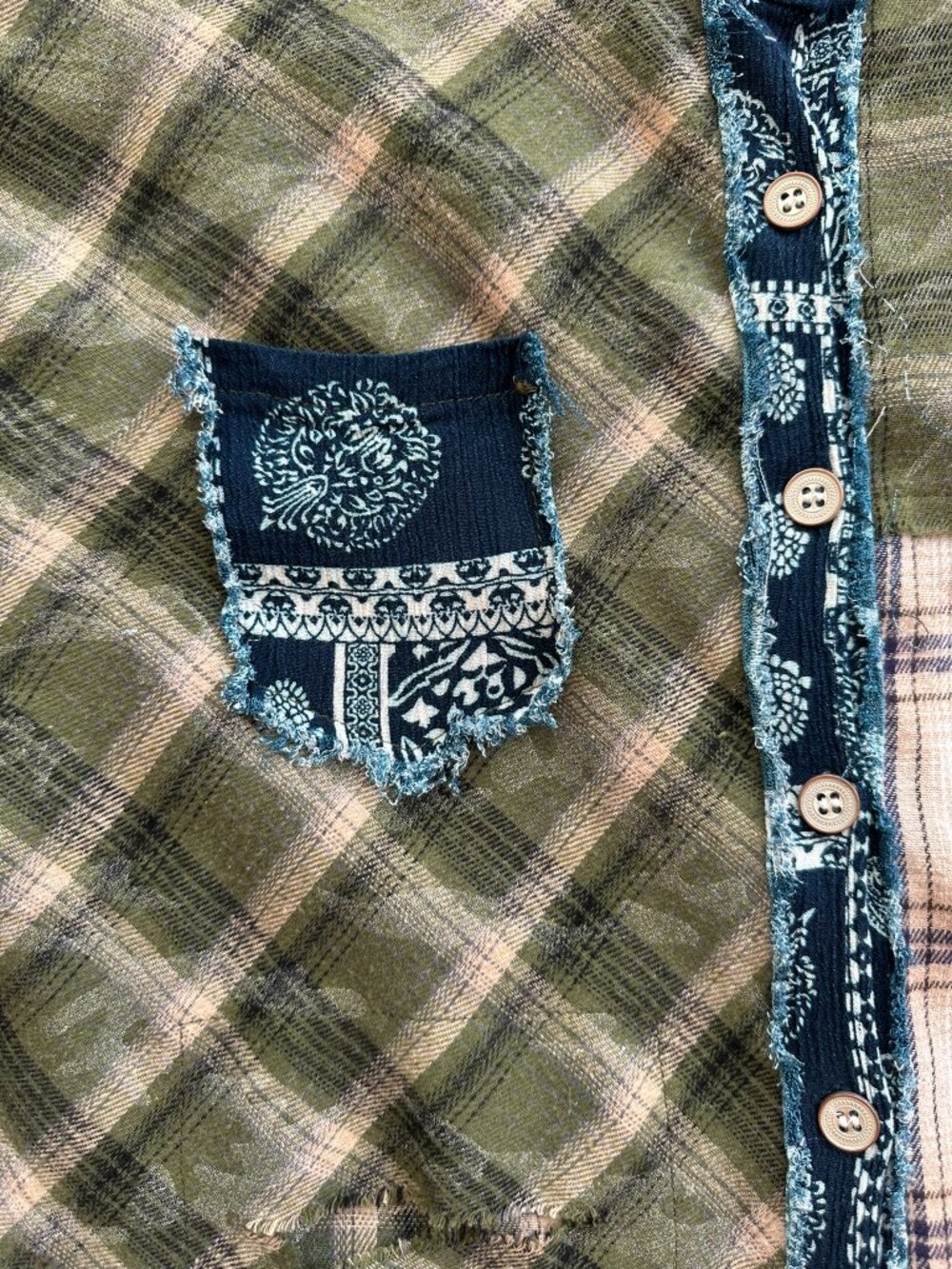 Deconstructed Distressed Patchwork Plaid Sz Small Button Up Shacket Shirt by POL - Picture 8 of 14
